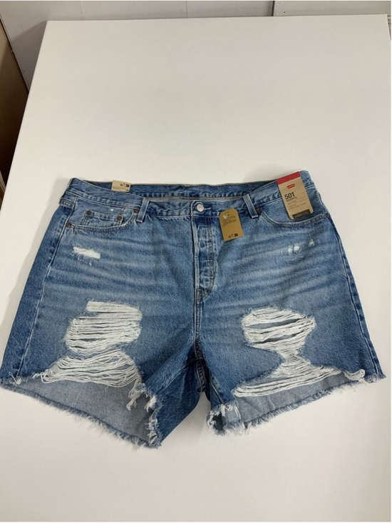 Levi's Pants - 501 Levi’s shorts plus size top